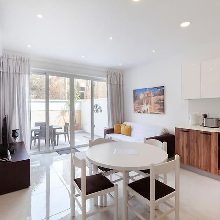 Comfy Apt With Terrace, 5 Mins To Sliema Ferries By 360 Estates Gzira المظهر الخارجي الصورة