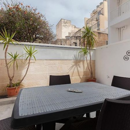 Comfy Apt With Terrace, 5 Mins To Sliema Ferries By 360 Estates Gzira المظهر الخارجي الصورة