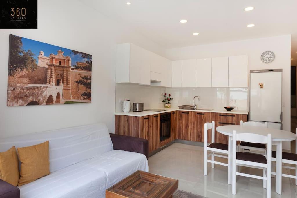 Comfy Apt With Terrace, 5 Mins To Sliema Ferries By 360 Estates Gzira المظهر الخارجي الصورة