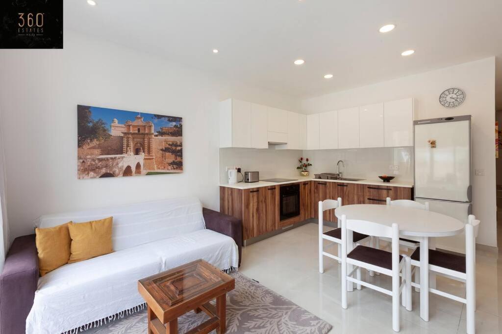 Comfy Apt With Terrace, 5 Mins To Sliema Ferries By 360 Estates Gzira المظهر الخارجي الصورة